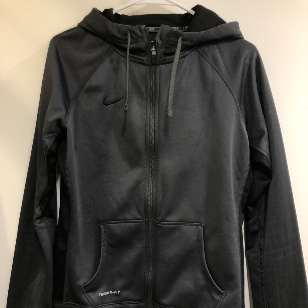 Nike therma fit hooded jacket